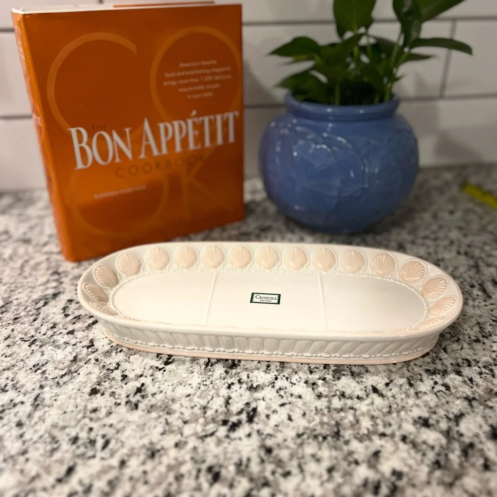 Croscill Shell‎ Soap Dish Brand New Santorini 13” long seashell Peach